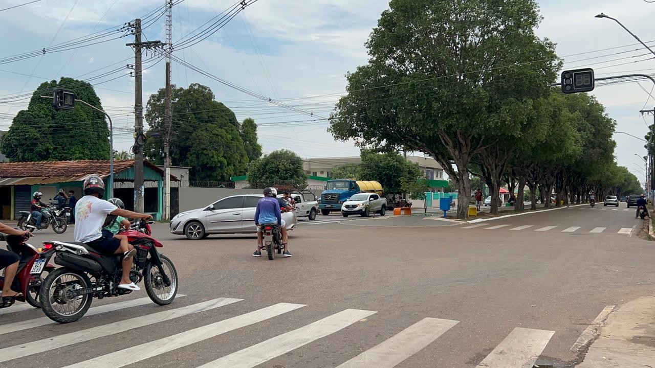 Apagão deixa três cidades do Amazonas sem energia nesta sexta