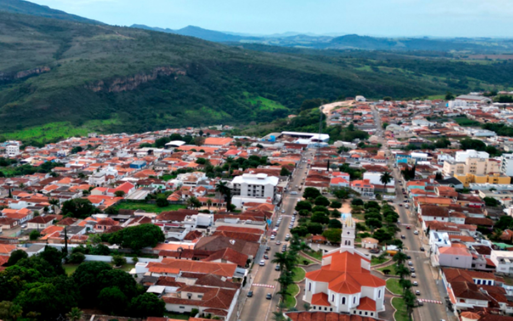 Exposição agropecuária é cancelada por baixa venda de ingressos em Alpinópolis, MG