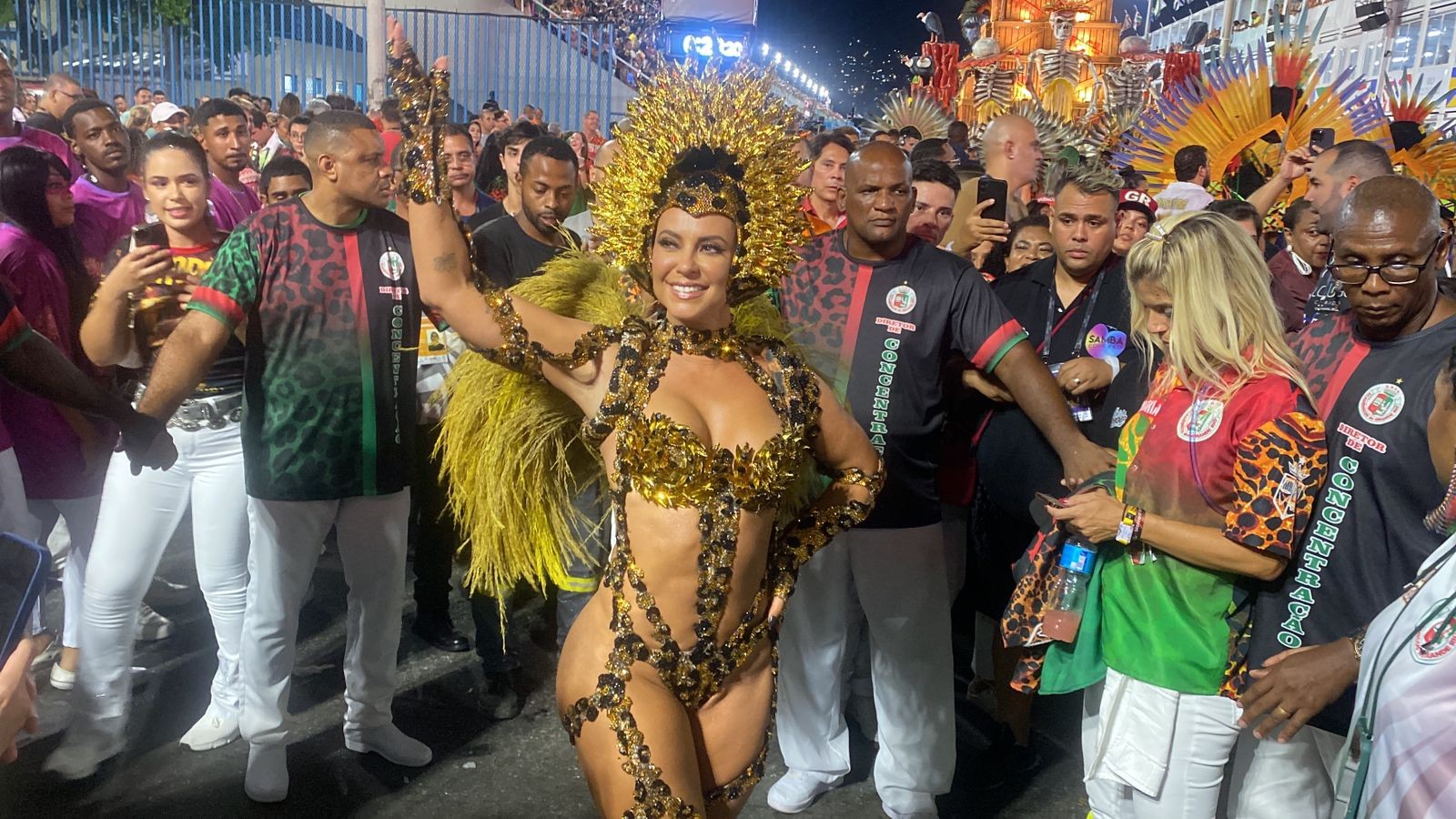 Paolla Oliveira fala sobre planos para depois do Desfile das Campeãs: ‘Namorar um pouquinho’