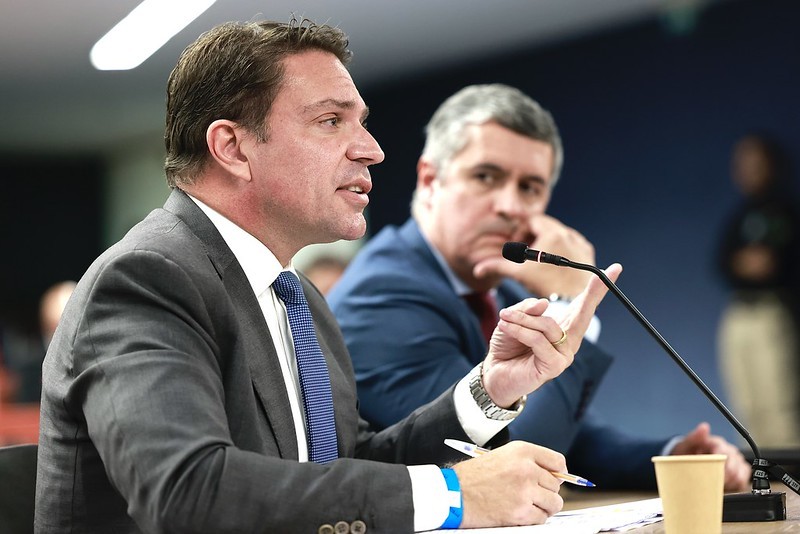 1ª Turma do STF fixa em 16 anos pena para Ramagem e determina perda do mandato de deputado
