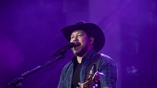 'Fuscão Preto', 'Chora Me Liga', 'Nuvem de Lágrimas'... Saiba qual hit sertanejo bombou no ano em que você nasceu - Ferramenta do g1 mostra qual sucesso sertanejo foi sucesso no ano de seu nascimento. Digite o ano e descubra.
