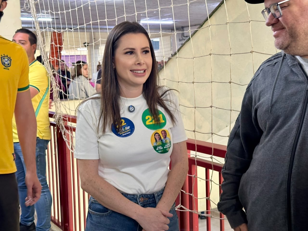Senado por SC: Carol De Toni (PL) vota em Chapecó