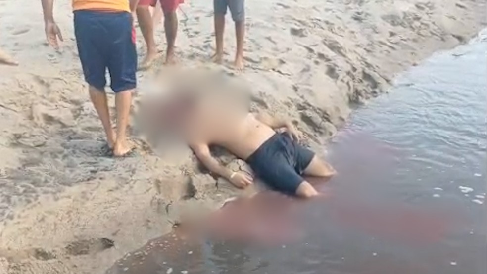 Homem morreu ao ser atingido por hélice de embarcação na Raposa — Foto: Reprodução/Redes sociais