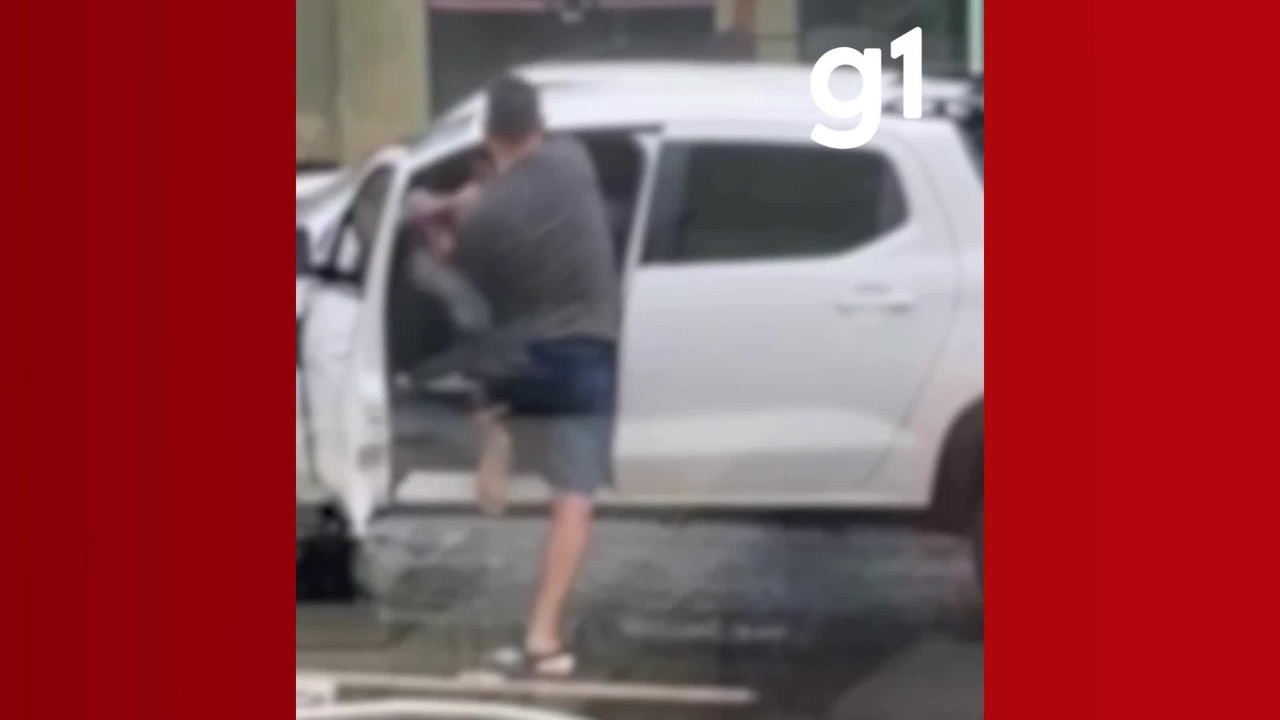 VÍDEO: briga de trânsito causada por batida termina com motorista esfaqueado em MT