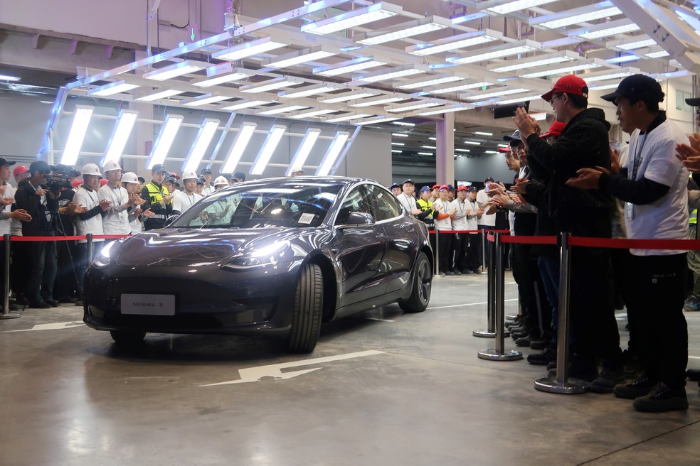 Tesla inaugura fábrica em Xangai, na China — Foto: Yilei Sun/Reuters