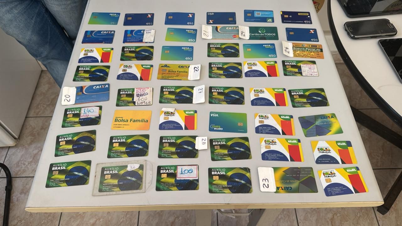 Central de vendas de drogas e de golpes contra programas do governo federal é descoberta no litoral de SP