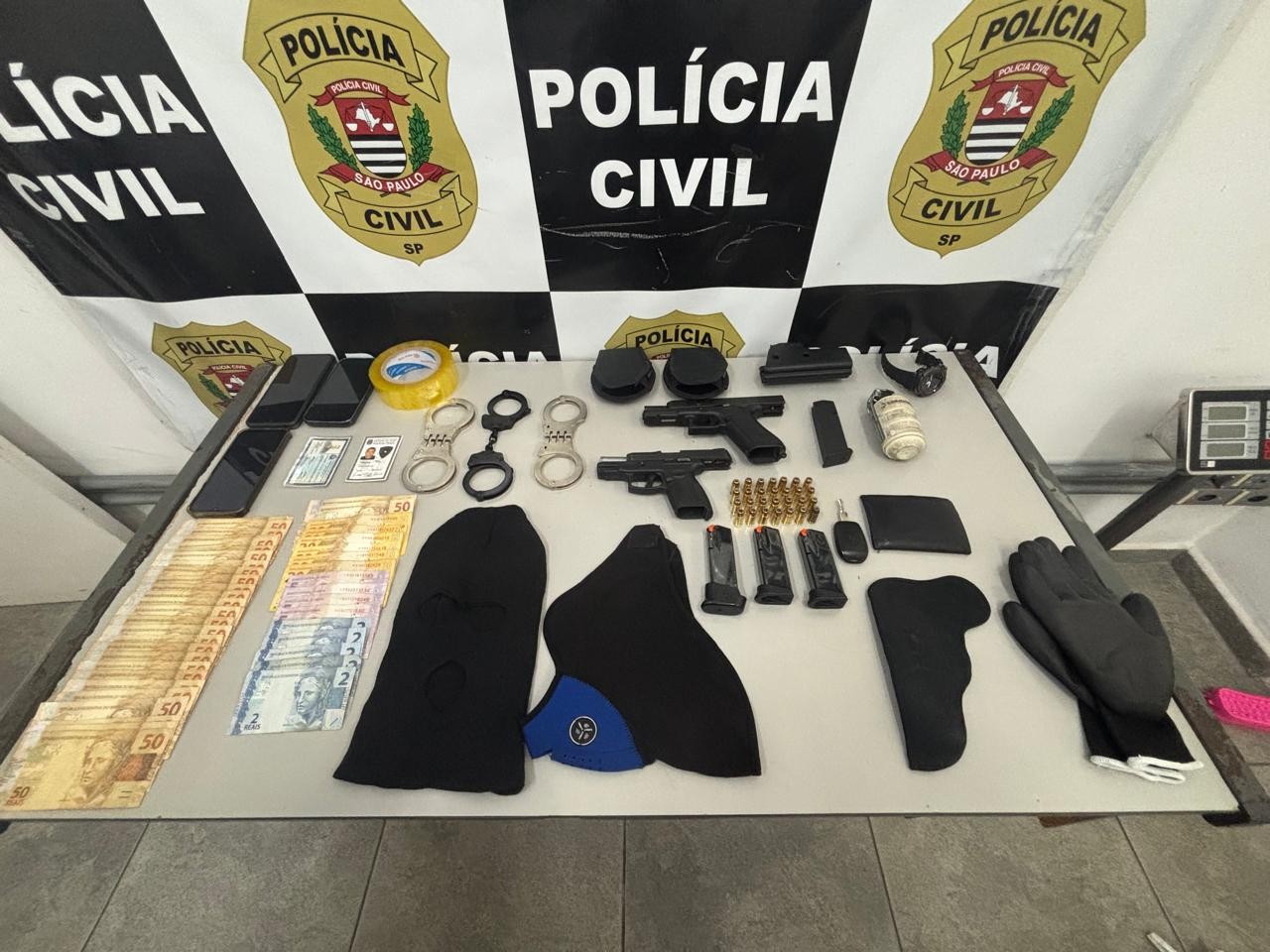 Policial militar e ex-policial penal são presos após tentarem matar homem em Atibaia, SP