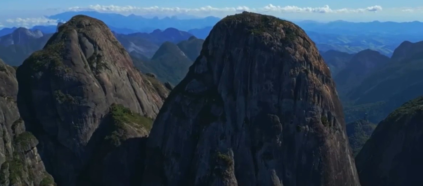 Documentário registra escalada inédita sem cordas no Pico Maior dos Três Picos, no RJ