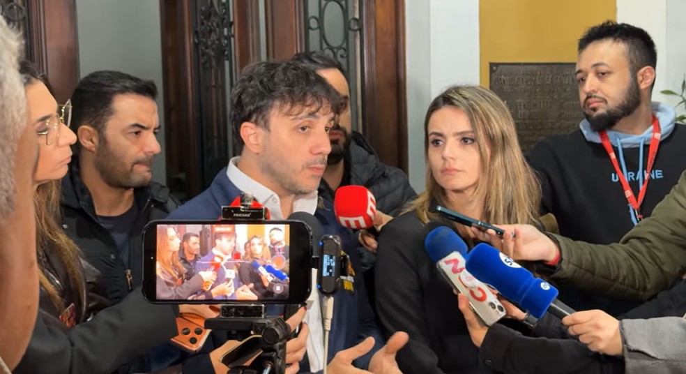 Imagem ilustrativa sobre Renan Santos promete nomear Amanda Vettorazzo como ministra se eleito