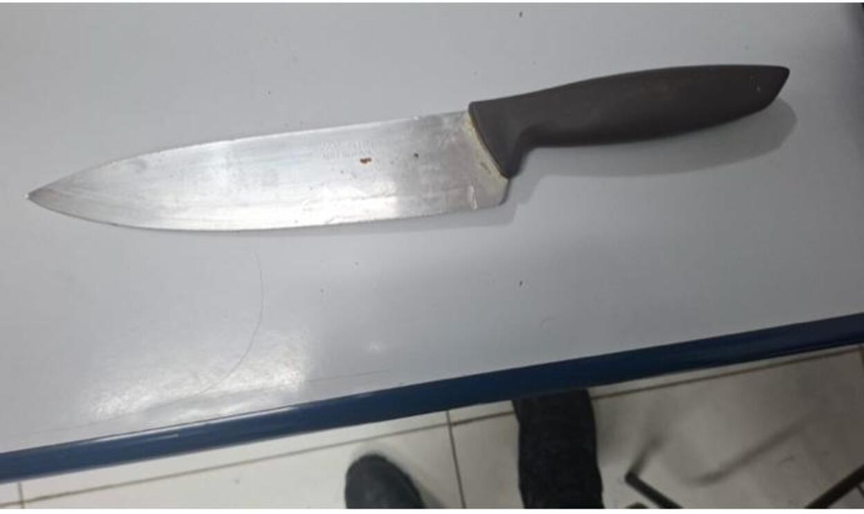 Dono de bar e cliente se envolvem em briga; PM apreende faca em Governador Valadares