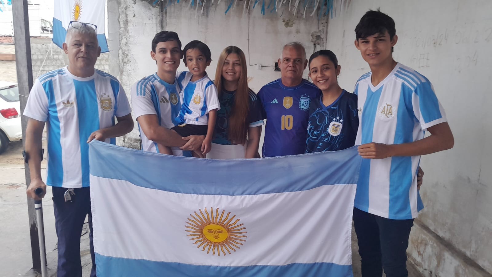Maradona, Riquelme Crespo e Messi: pai batiza filhos em homenagem a craques argentinos