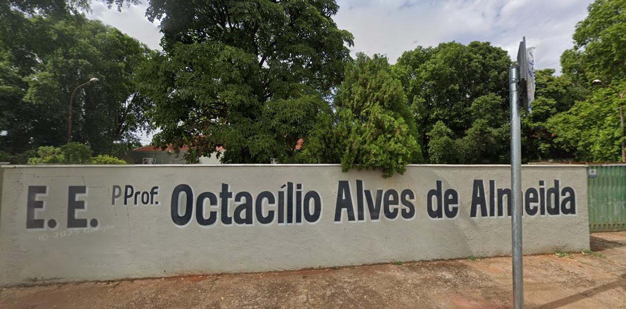 Adolescente de 13 anos desmaia em frente a escola ao sofrer agressão em Rio Preto