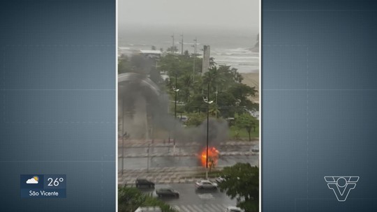 Incêndio destrói veículo na orla da praia de Santos,SP - Programa: Jornal Tribuna 1ª Edição 