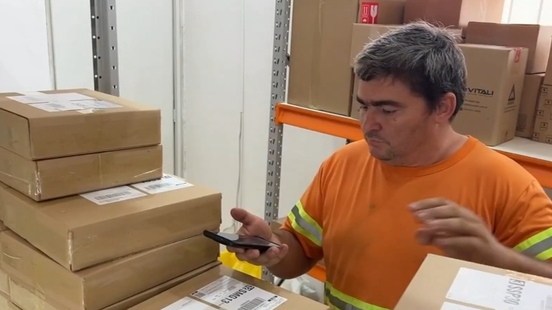 Crescimento do comércio online impulsiona setor de entregas e abre novos negócios no interior de SP