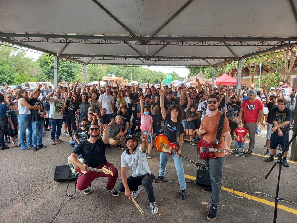 Feira do Rock reúne apaixonados pelo estilo musical em Presidente Prudente (SP) — Foto: Alysson Vinícius/Cedida