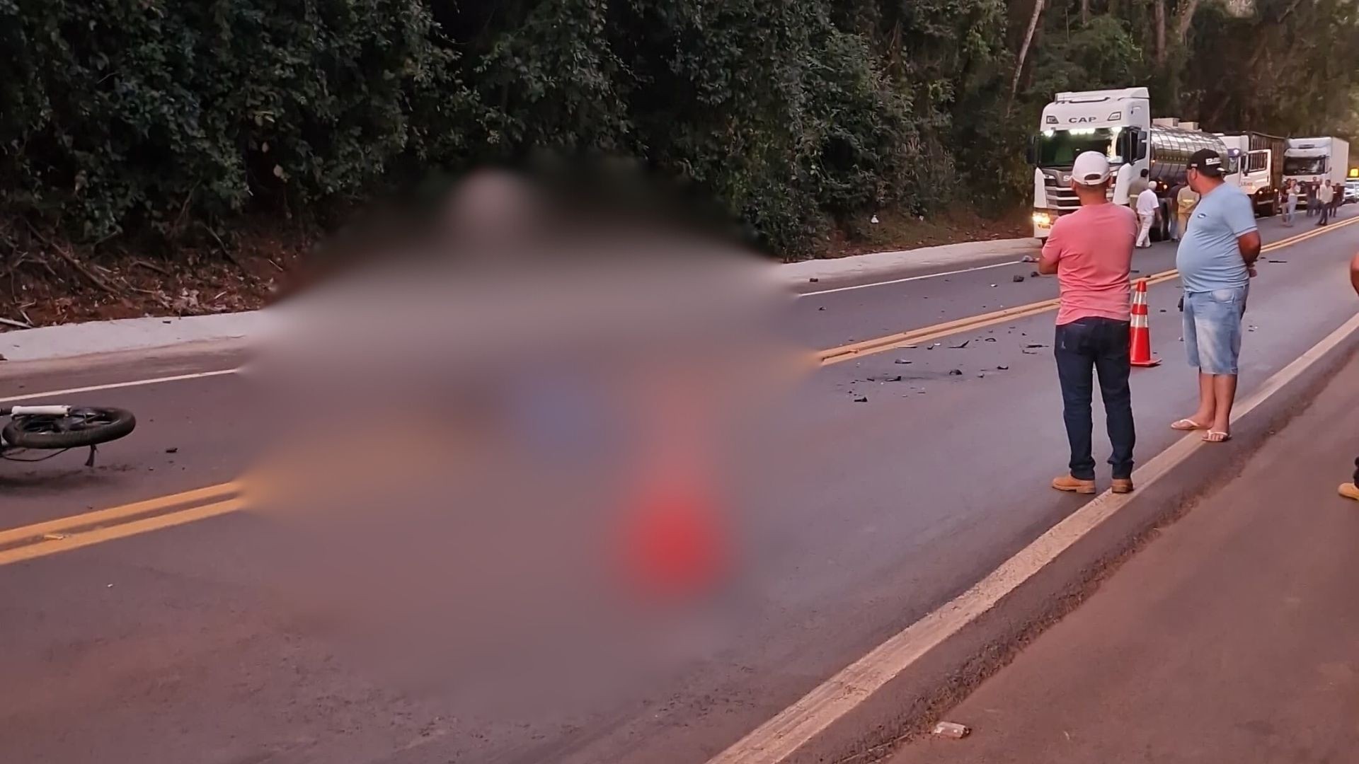 Dois acidentes em menos de cinco horas na BR-365 deixam duas pessoas mortas
