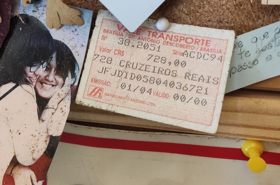 Vale Transporte no valor de 728 cruzeiros reais — Foto: Rafael Holanda/g1