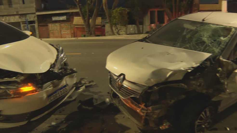 Impacto entre os veículos - Imagem: Reprodução / TV Globo