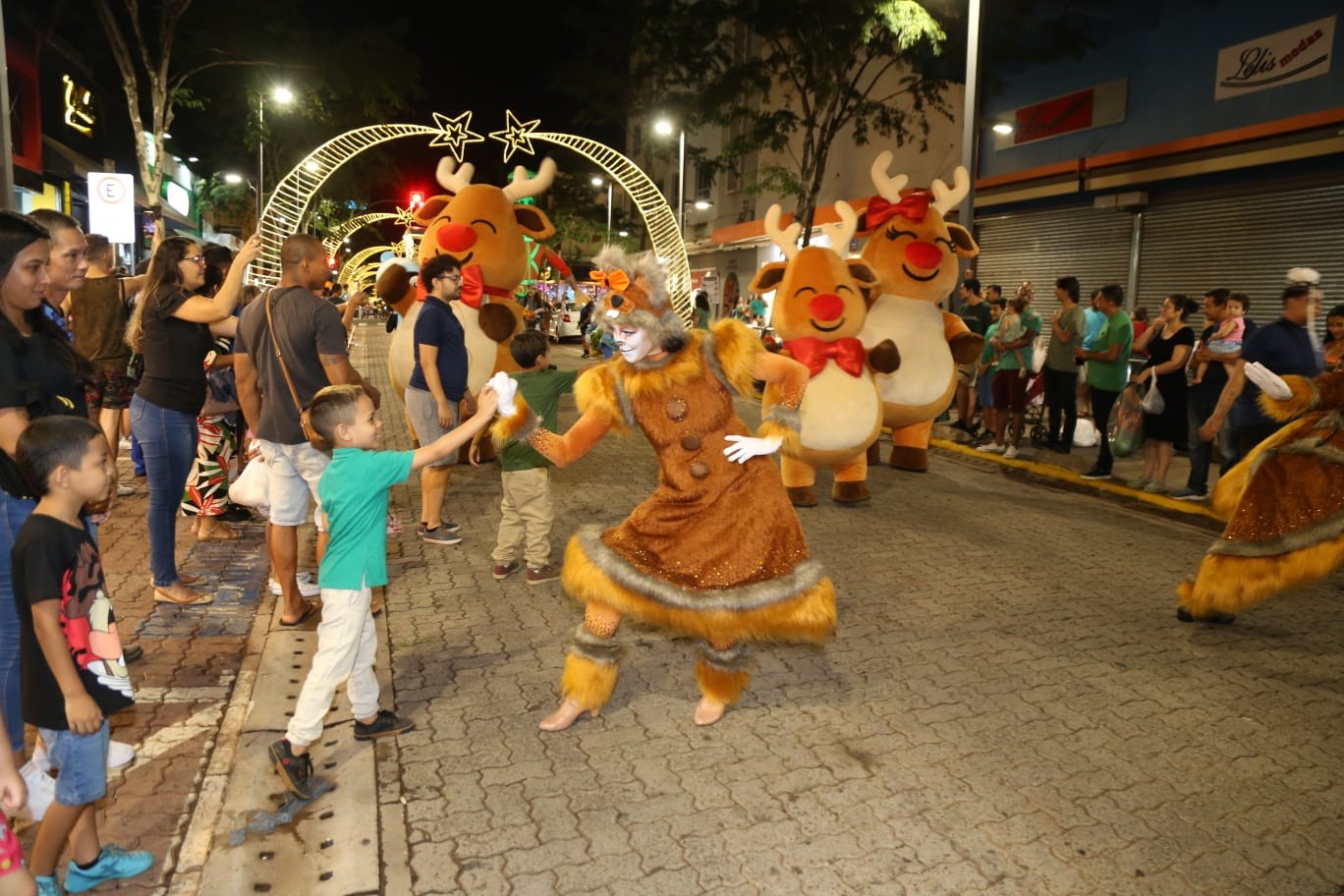 Coral Canto em Campo e parada natalina se apresentam nesta terça-feira (17) em Campo Grande; confira programação