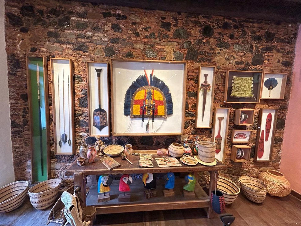 Ibama apreende quase 30 artefatos indígenas em galeria de arte em Salvador — Foto: Ibama
