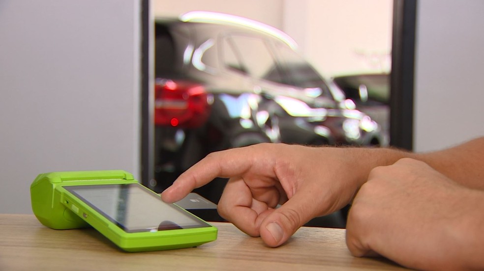 Serasa realiza ação para pessoas endividadas. — Foto: Reprodução/EPTV