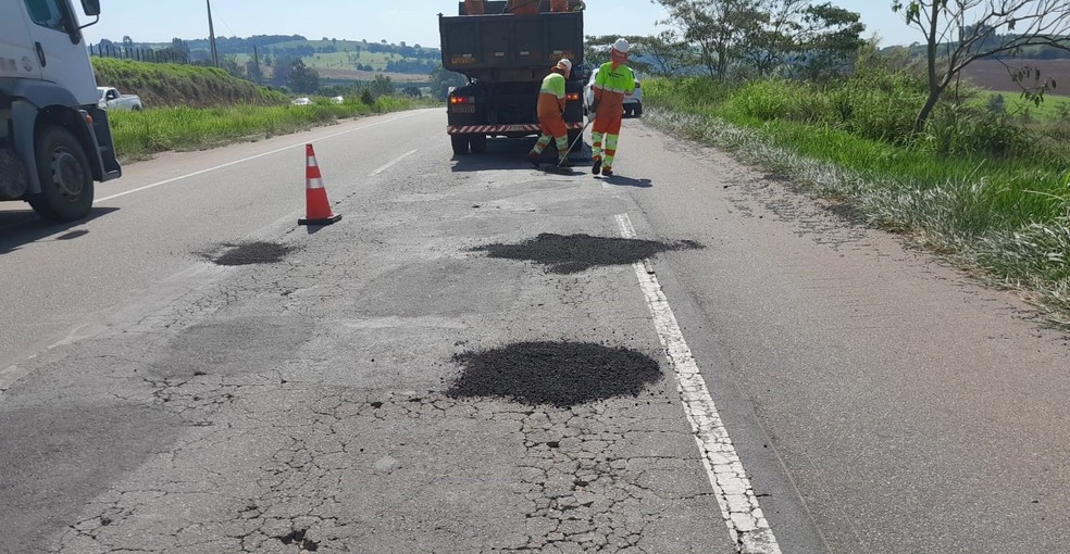 Rodovias do Sul de Minas passam por obras de manutenção — Foto: Divulgação/EPR
