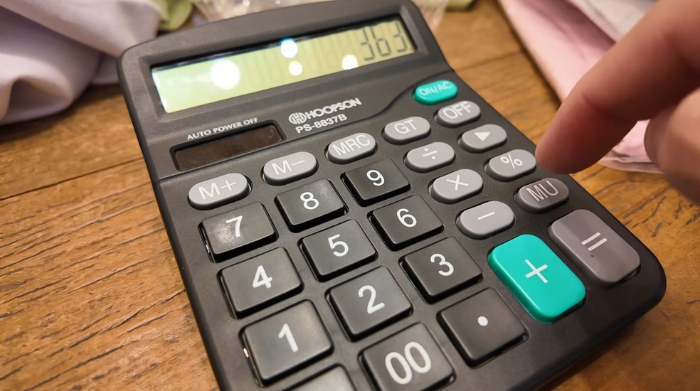 É preciso somar todos os custos da prestação de um financiamento — Foto: Cacá Trovó/EPTV