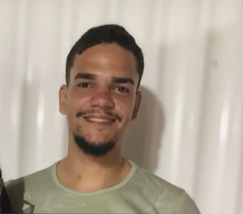 Jovem morre após cair de torre de internet enquanto realizava manutenção no sul da Bahia