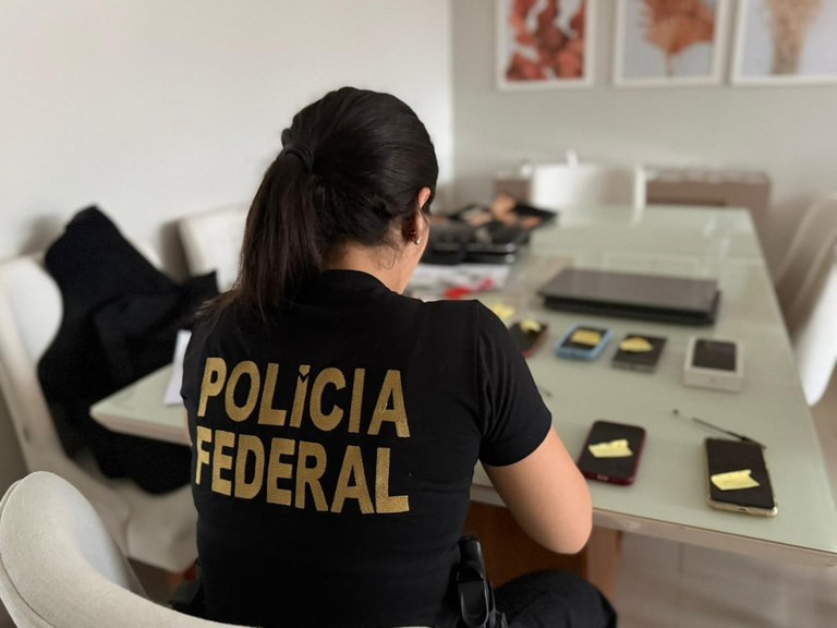 Traficantes colombianos enviavam drogas para facção no AM e recebiam pagamento em criptoativos, diz PF