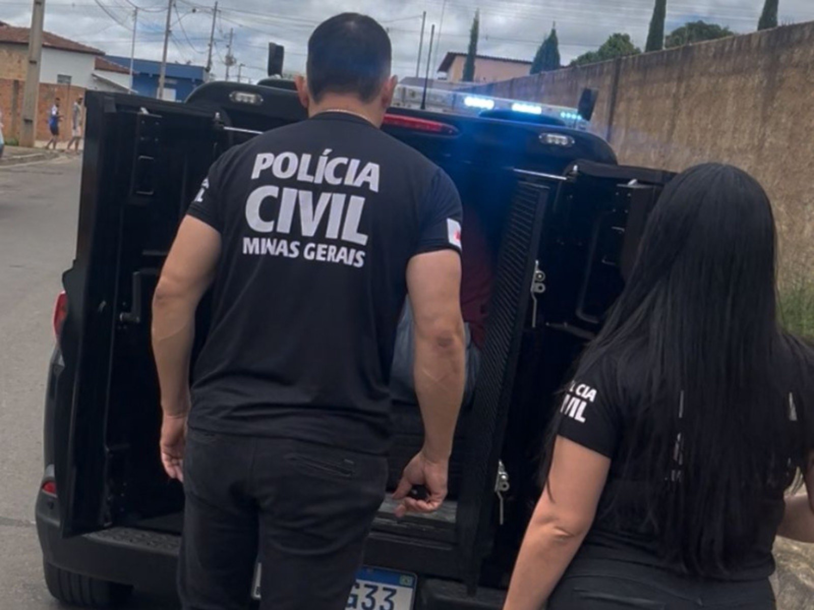 Suspeito de explorar adolescente é preso após insistir em procurar vítima durante investigação em MG