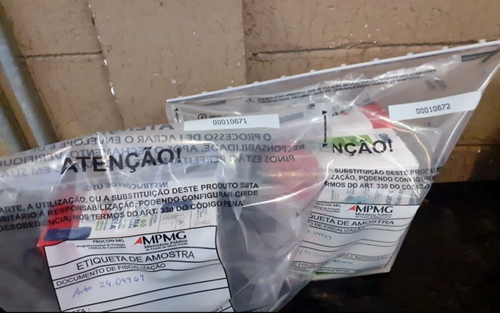 Ministério Público investiga venda de caixas de sabão em pó falsificado em hipermercado de Campo Belo, MG
