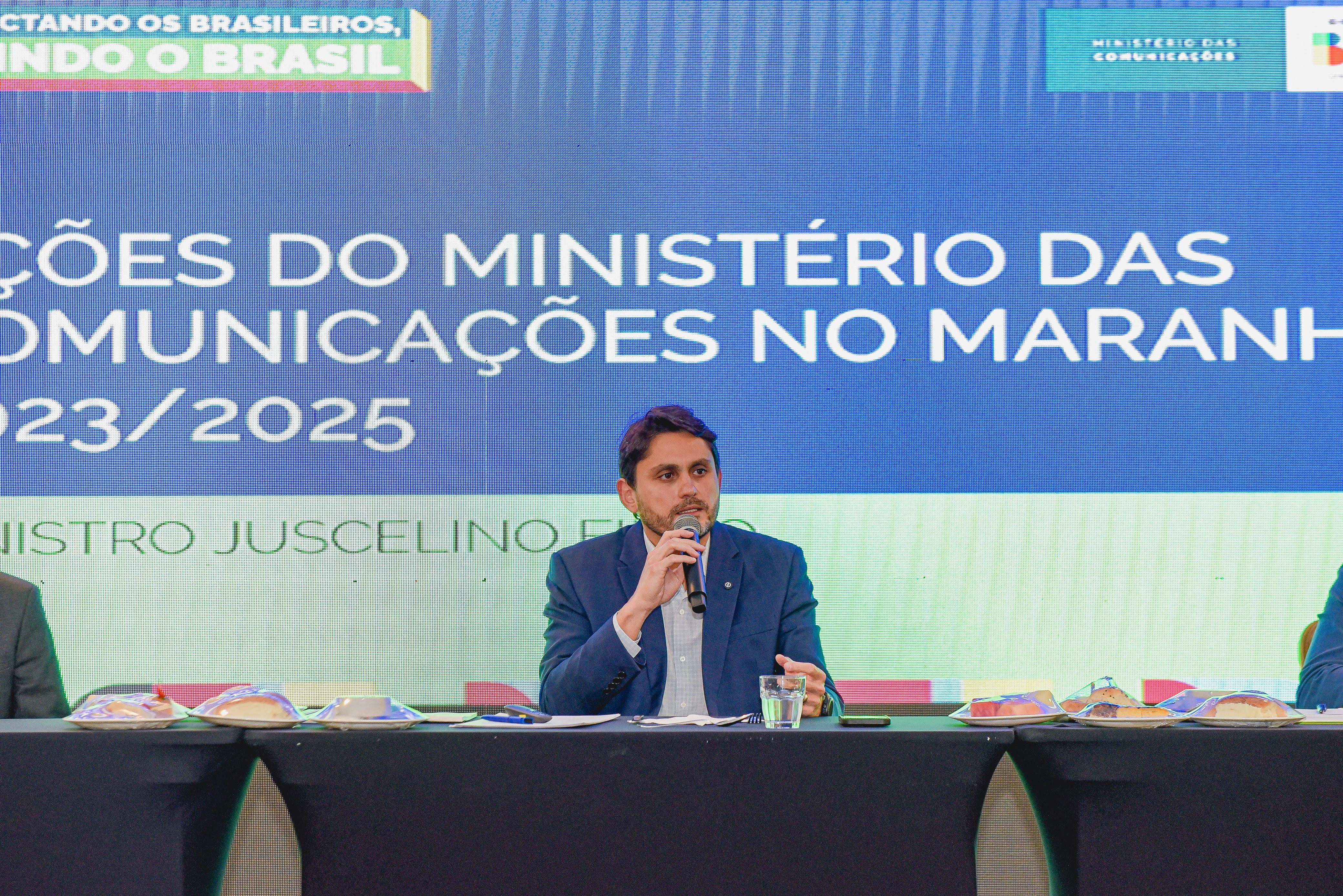 Ministro das Comunicações admite atrasos, mas reforça meta de conectar todas as escolas públicas até 2026