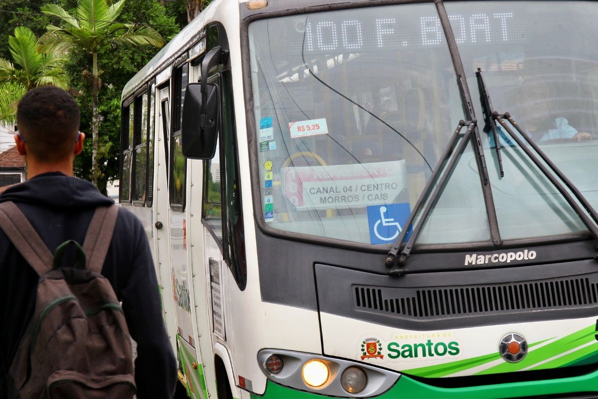 Santos quer usar mais verba do IPVA para manter tarifa de ônibus em R$ 5,25 até 2029