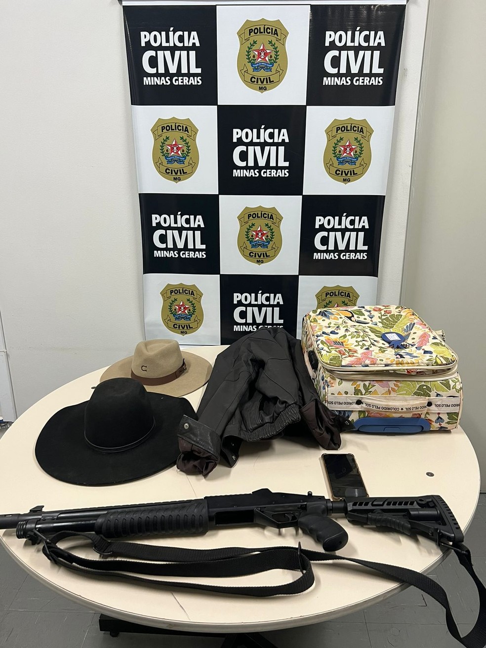 Sobe para cinco número de presos de quadrilha especializada em roubos na zona rural no Sul de Minas — Foto: Polícia Civil