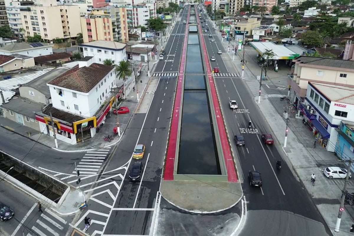 Guarujá, SP, estuda implantar faixas exclusivas para motociclistas