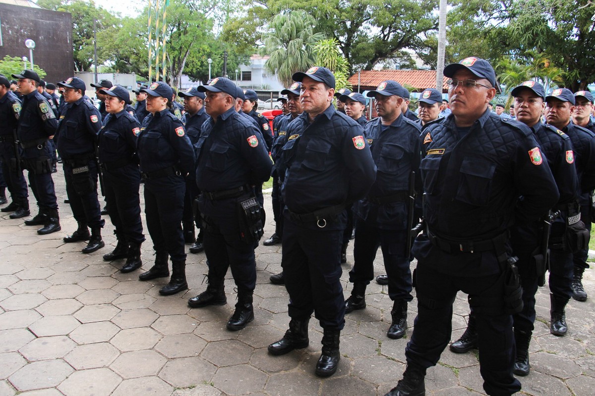 Quase 130 guardas municipais farão a segurança de 60 escolas nas ...