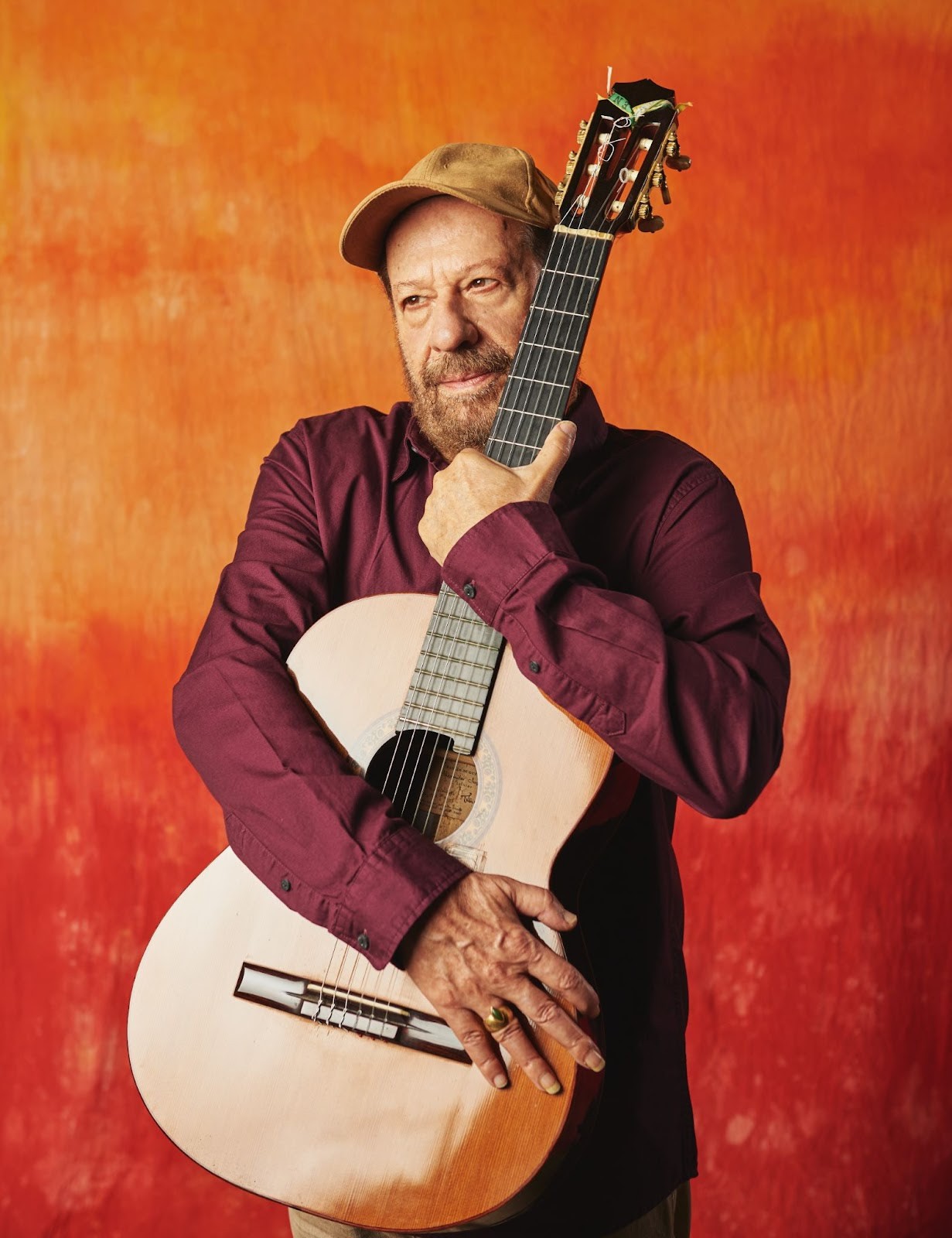 João Bosco faz feats com Jota.Pê,  Caetano Veloso, Chico Buarque, Tiago Iorc e Mart'nália no álbum dos 80 anos