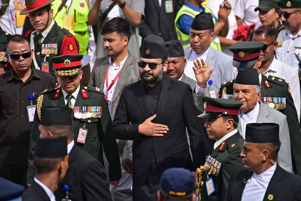 Balendra Shah, ex-rapper e compositor que atualmente ocupa o cargo de prefeito de Catmandu, popularmente conhecido como “Balen”. — Foto: Stringer/Reuters