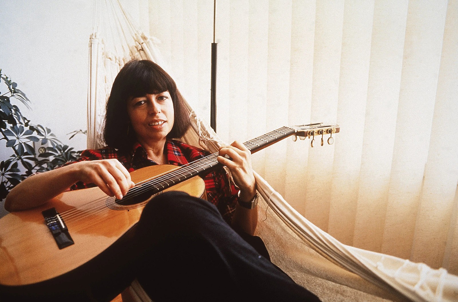 Nara Leão tem oito gravações inéditas lançadas em álbum póstumo que será disponibilizado no Dia da Bossa Nova