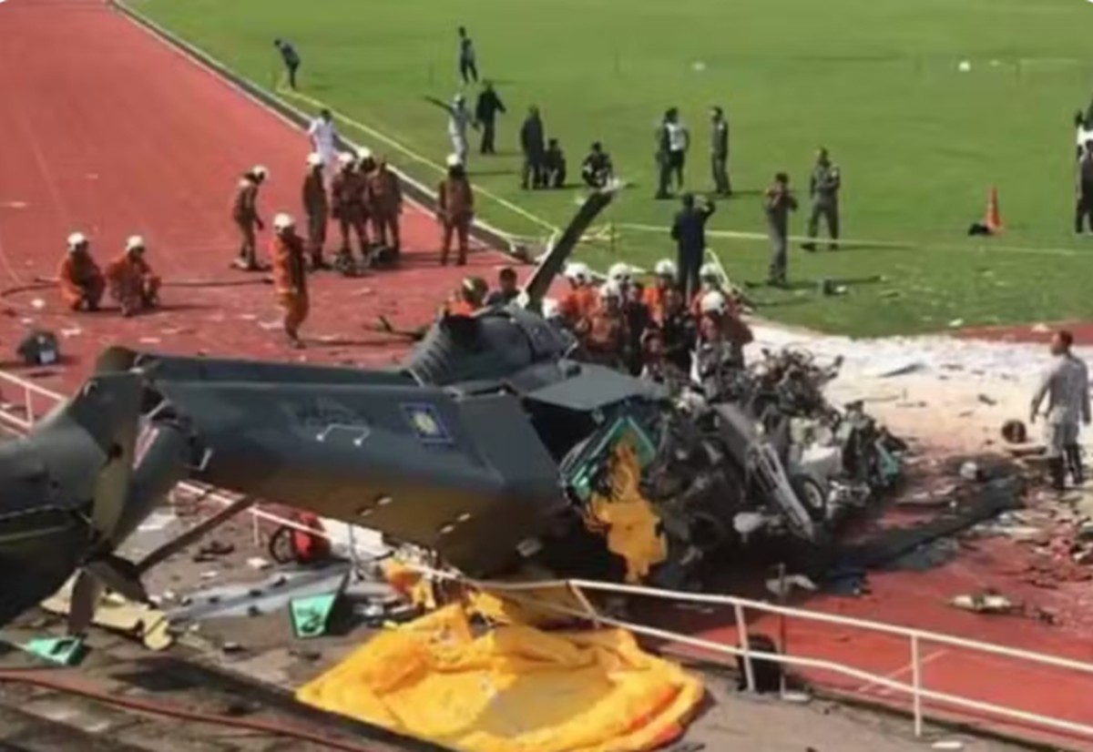 É #FAKE que vídeo de dois helicópteros batendo no ar seja de acidente no Rio; imagens são de 2024 na Malásia