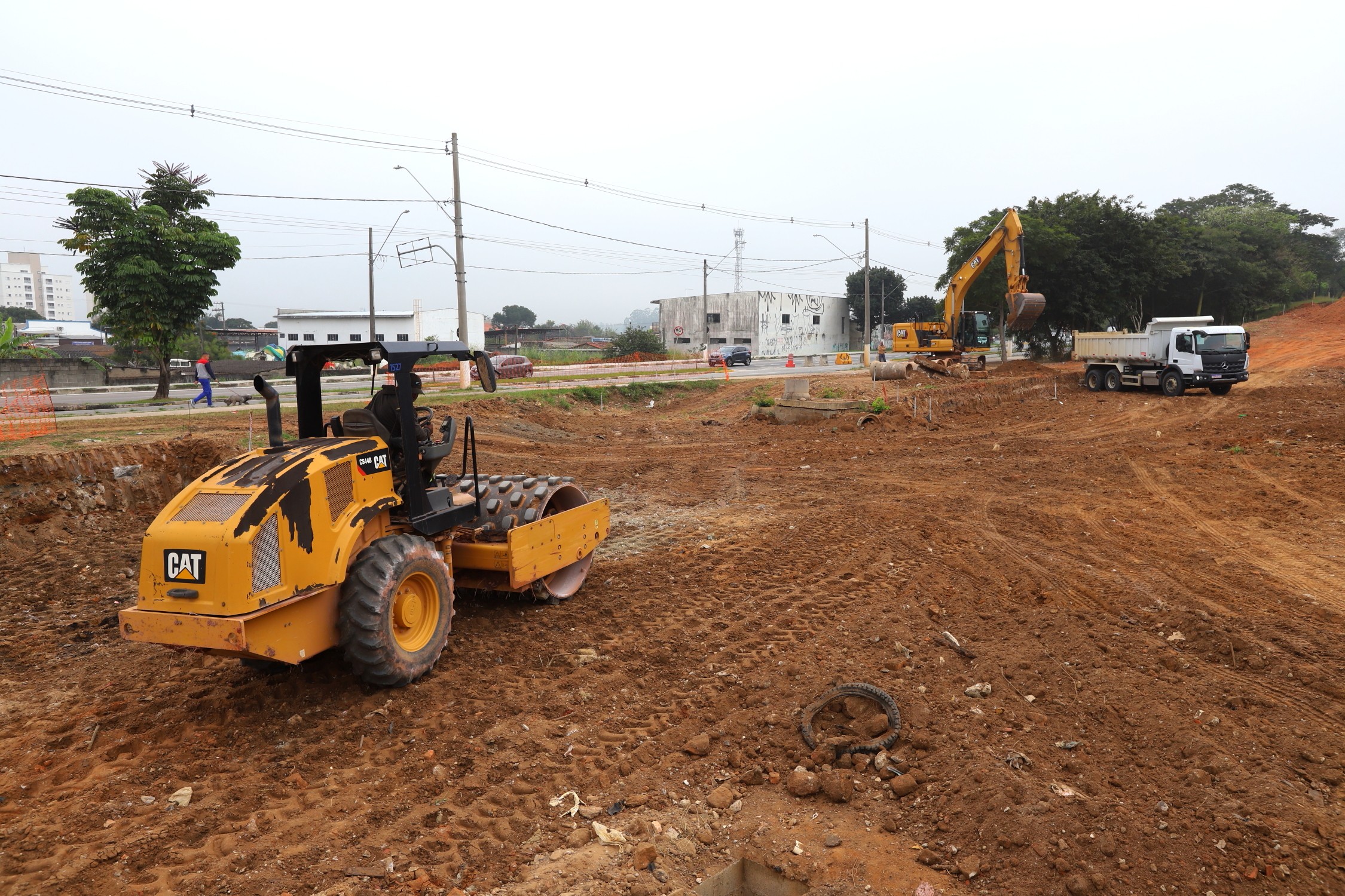 Jacareí inicia obras entre Av. Adhemar de Barros e Av. Getúlio Vargas