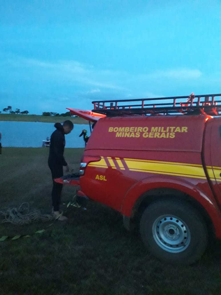 Idoso morre afogado após tentar soltar anzol preso em represa, em distrito de Felixlândia