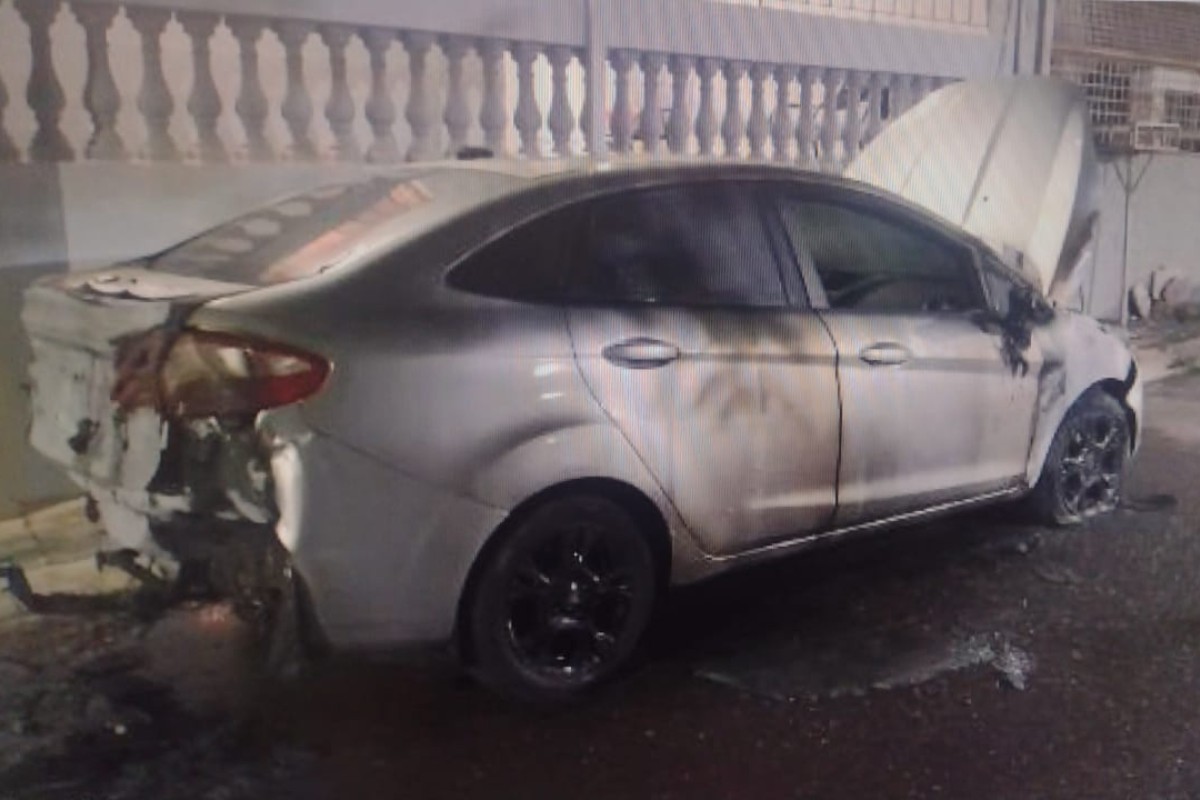 Por vingança, homem incendeia carro de desafeto, descobre que confundiu veículo e acaba preso