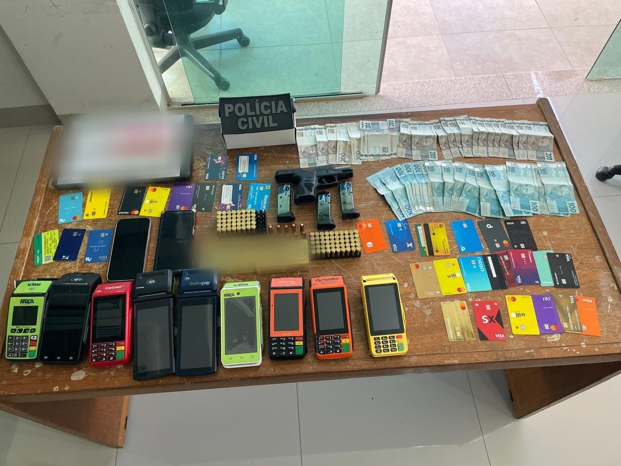 Trinta mandados são cumpridos em operação contra agiotagem e lavagem de dinheiro no Norte de MG; esquema movimentou R$ 38 milhões, diz polícia