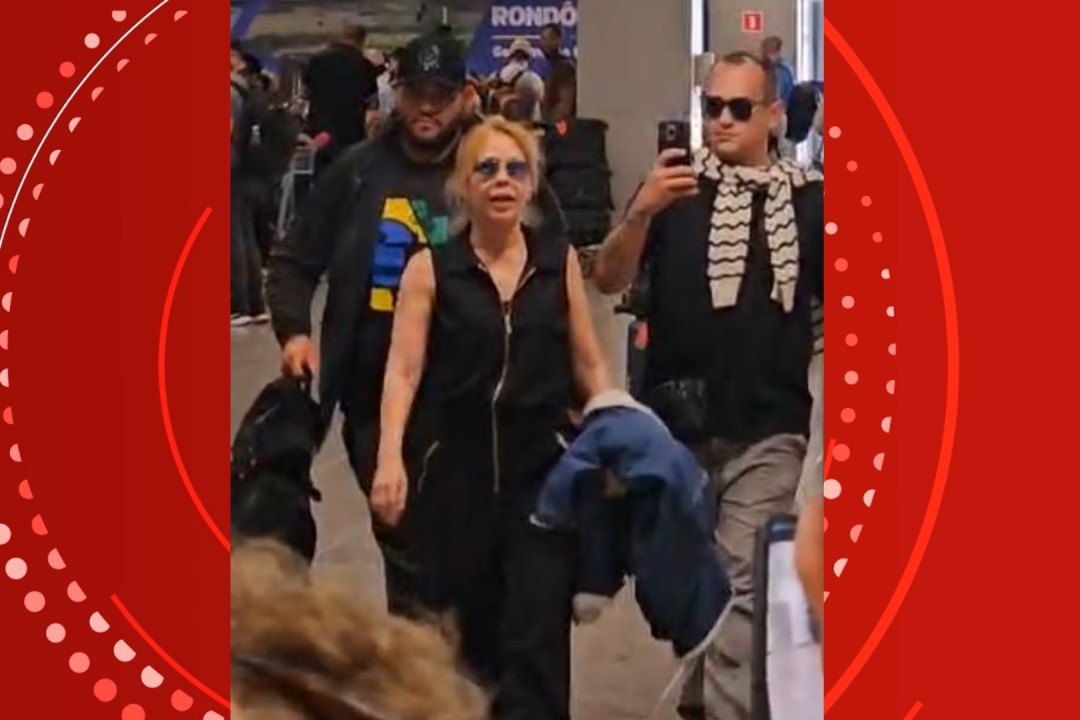 VÍDEO: Joelma é recebida por fãs no aeroporto de Porto Velho