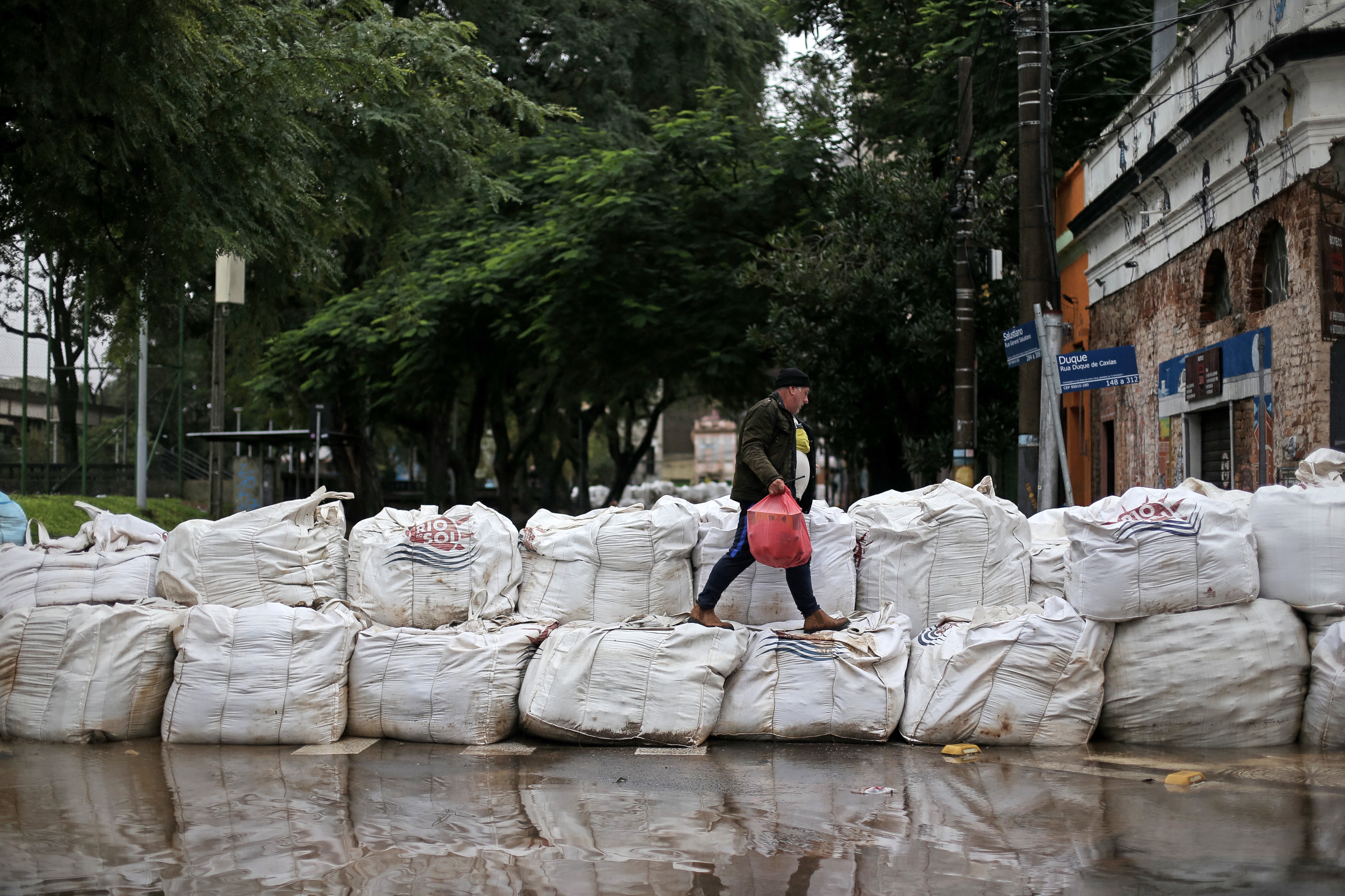 Rio Grande do Sul tem alerta para novas inundações severas; Guaíba pode bater novo recorde