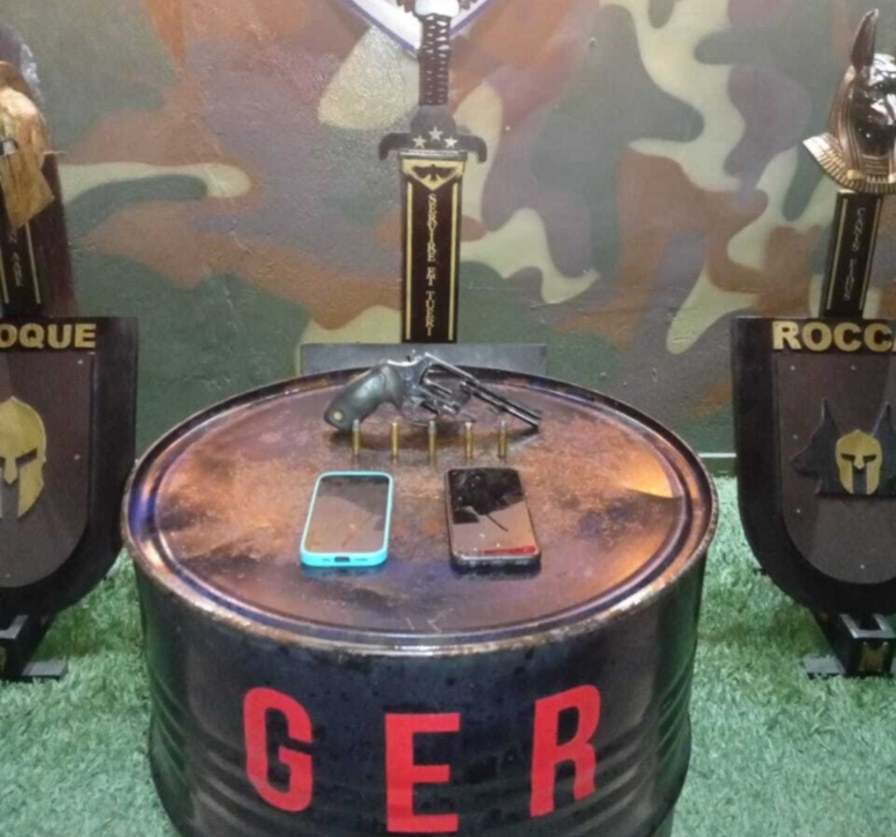 Perseguição termina com prisão de homens e apreensão de arma em Montes Claros