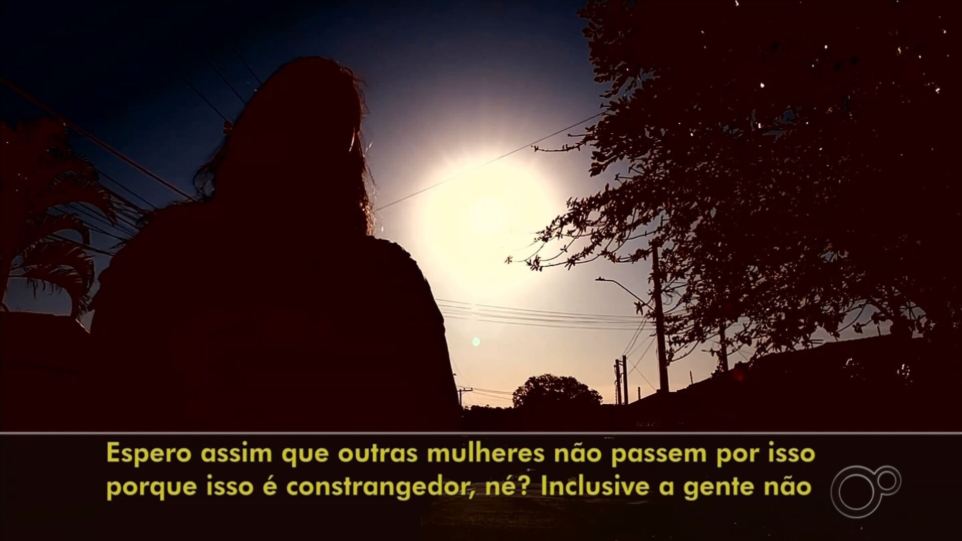 Mulher que denunciou companheiro e não conseguiu vaga em abrigo para vítimas de violência diz que passou a noite em sofá: 'Esperava apoio melhor'
