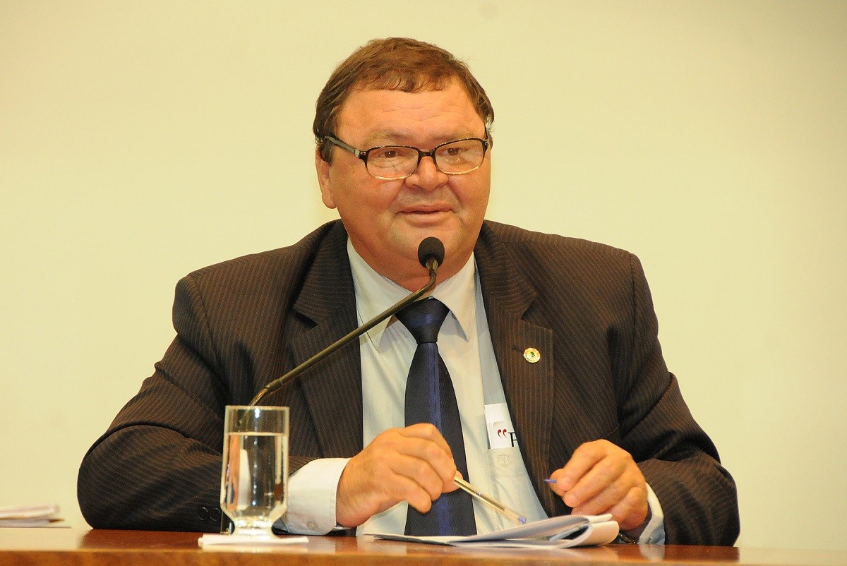 Ex-senador José Bonifácio morre após sofrer acidente de carro e ficar quatro dias internado