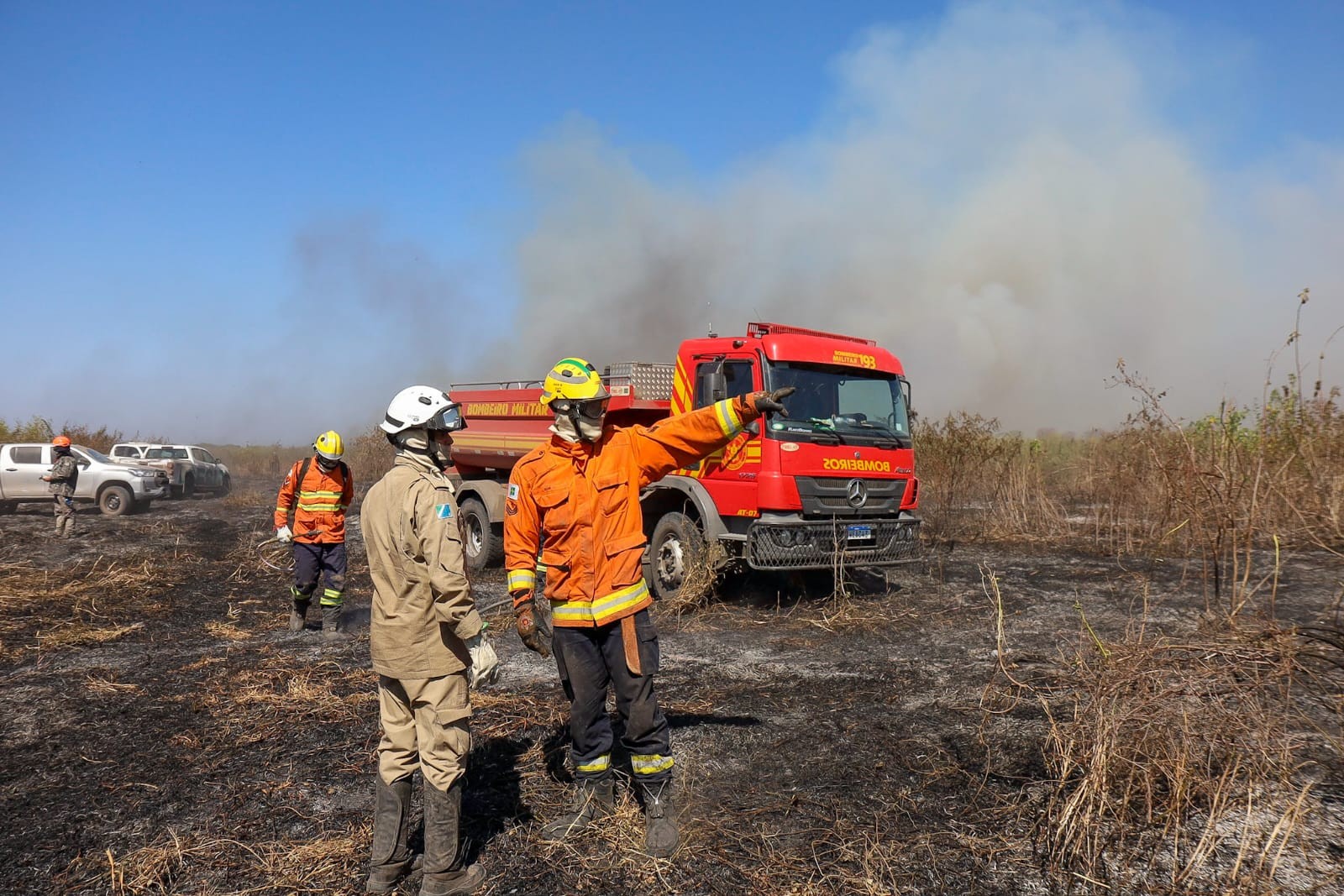 Com recorde de incêndios no Pantanal, governo de MS apresenta projeto para contratação de bombeiros temporários